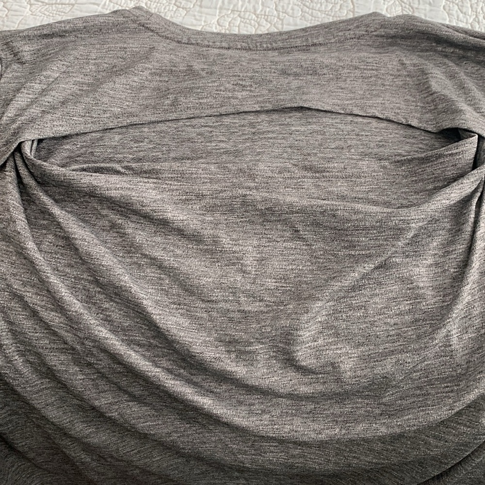 Xersion Women’s Gray Long Sleeve Workout Shirt Size XXL - Picture 13 of 15